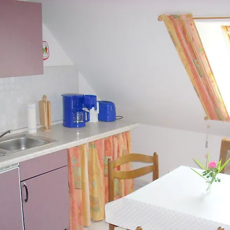 דירה Beautiful In With Fenced Garden *